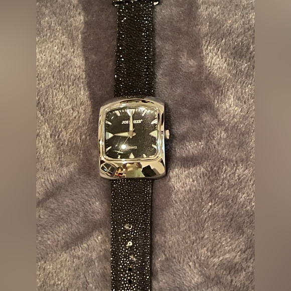Joe boxer Black Crystal Watch never worn - Picture 4 of 4